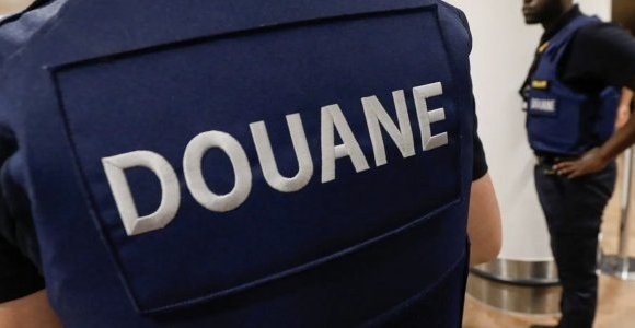 Les restrictions et franchises douanières